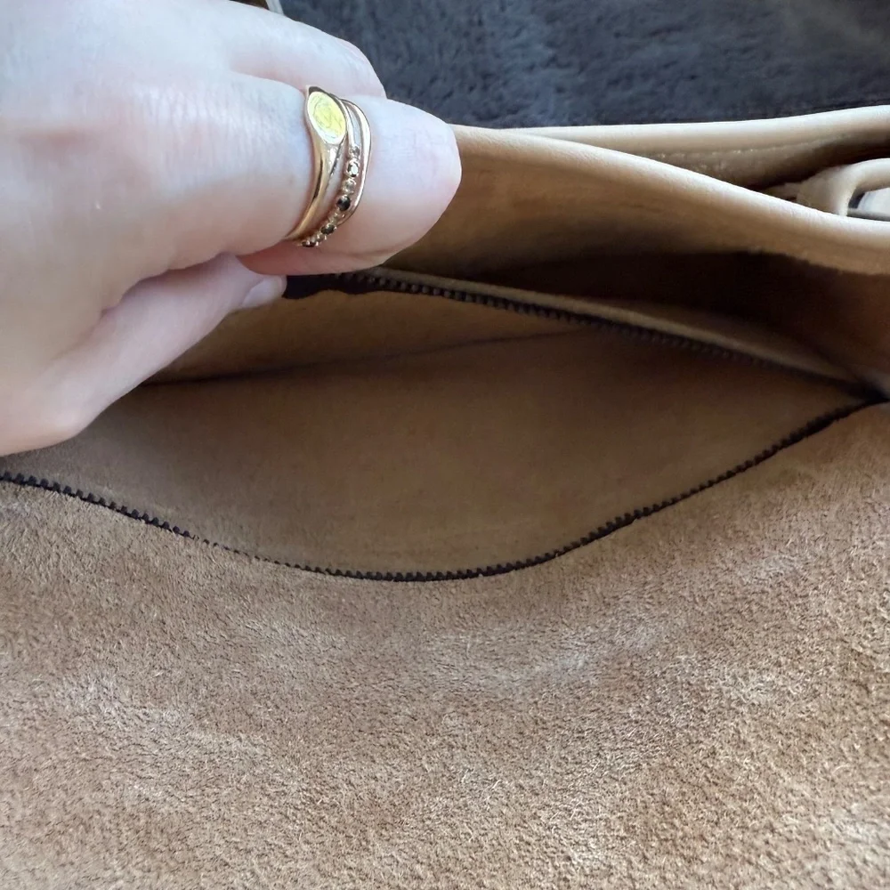 Vintage Coach 9850 Compartment Bag mystery color - Stone? - READ